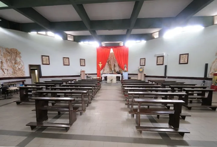interno chiesa
